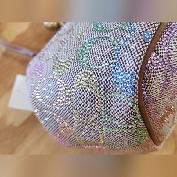 Coach Kisslock 16 Rainbow Ombre Crystal - Picture 6 of 15